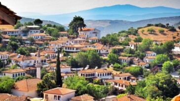 İzmir’in Şirin Köyü “Şirince”