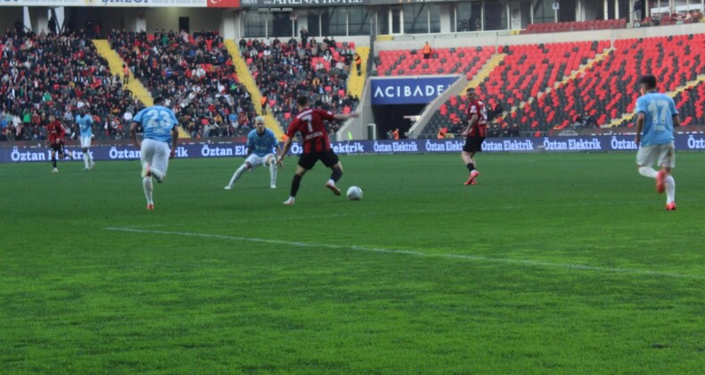 Gaziantep FK, sahasında Başakşehir’i yendi