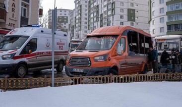 Erzurum’da halk otobüsü yolcu minibüsüne çarptı! Yaralılar var